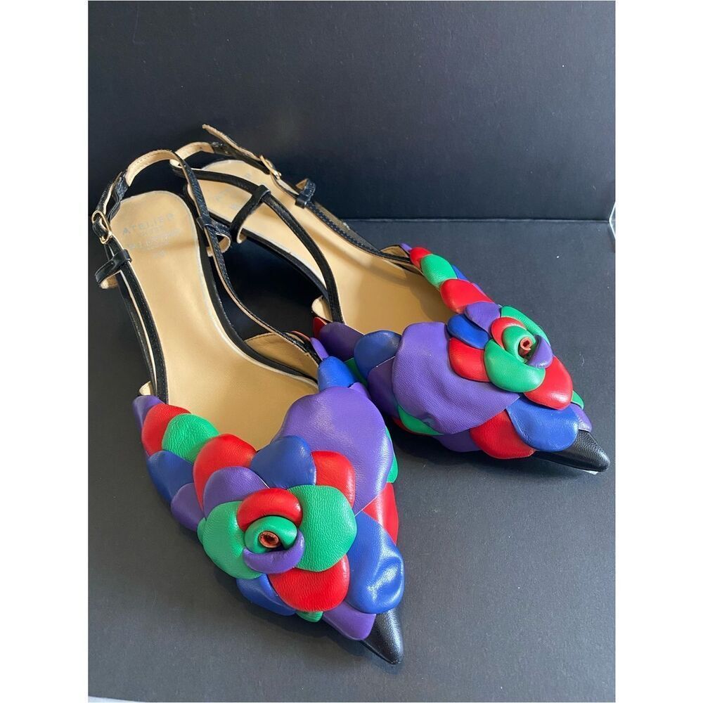 Valentino Garavani Atelier Shoes 03 Rose Edition slingback pump in kidskin.